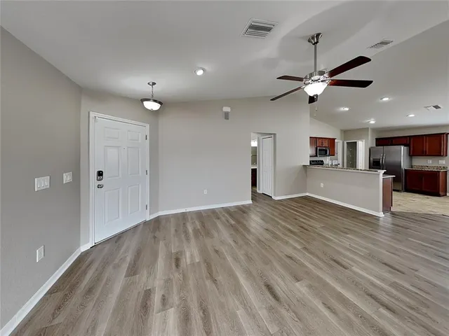 $2,299 | Undisclosed Address, Palmetto, FL 34221