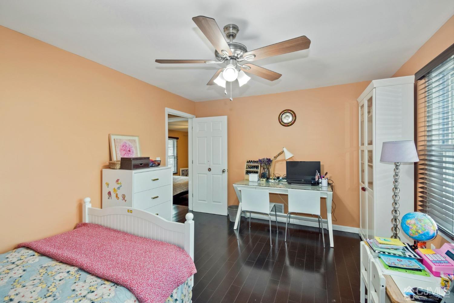 26 Hamilton Avenue Edison, NJ 08820 - Photo 16 of 30