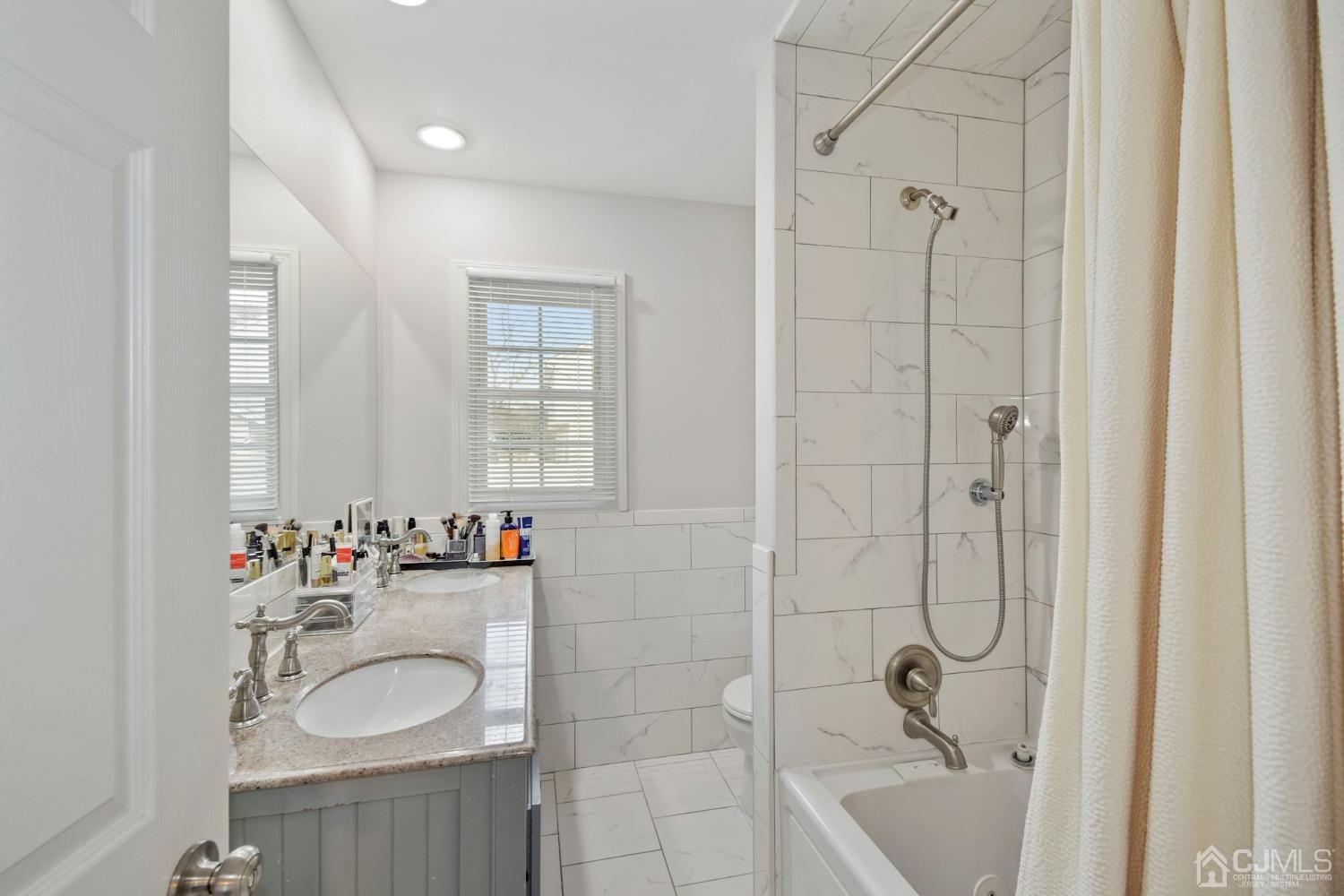 26 Hamilton Avenue Edison, NJ 08820 - Photo 17 of 30