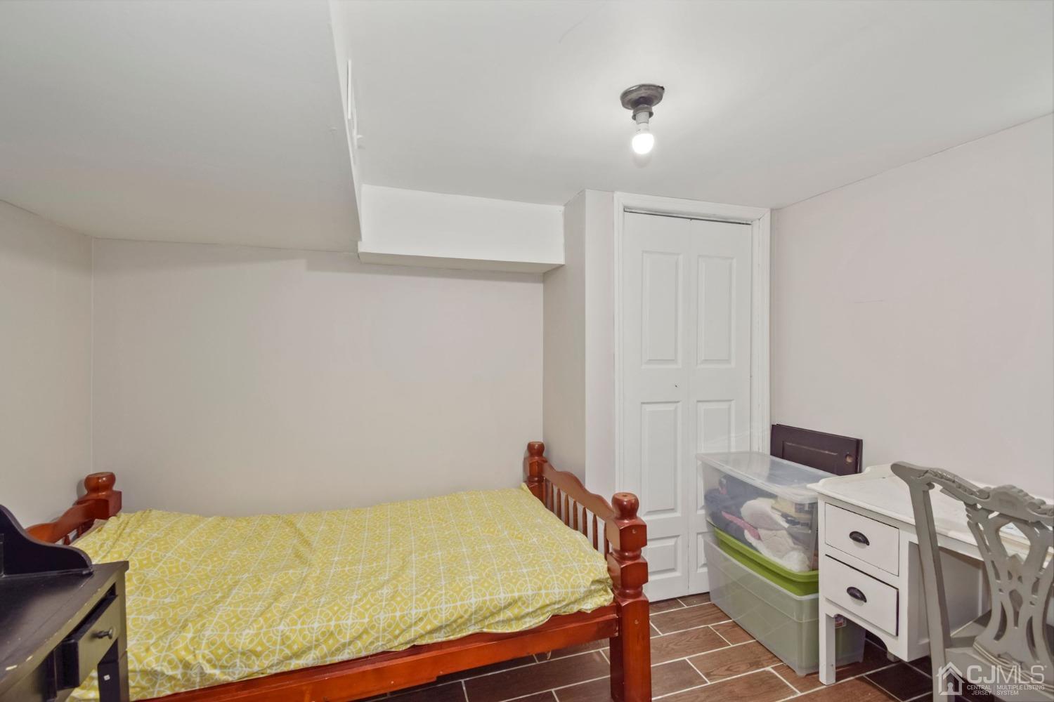 26 Hamilton Avenue Edison, NJ 08820 - Photo 24 of 30