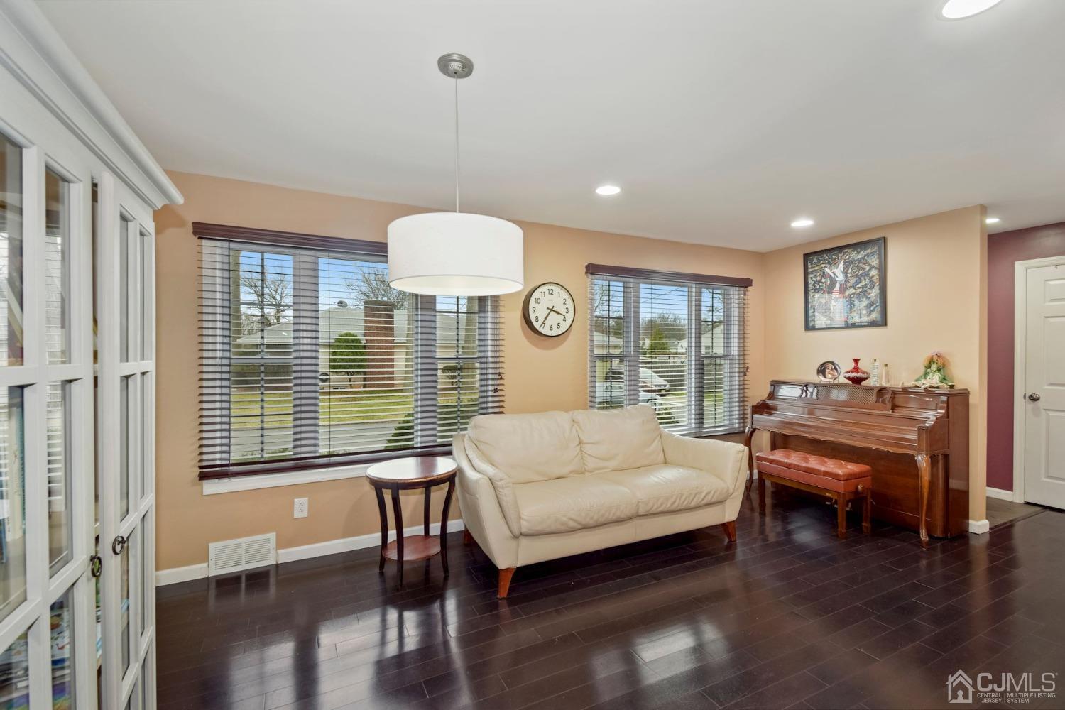 26 Hamilton Avenue Edison, NJ 08820 - Photo 7 of 30