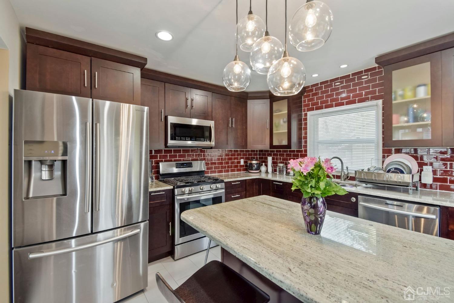26 Hamilton Avenue Edison, NJ 08820 - Photo 9 of 30