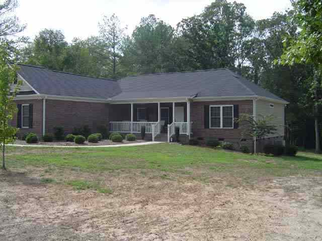 514 Lakeside Drive Anderson, SC 29621 - Photo 2 of 17 Gallery Image 2