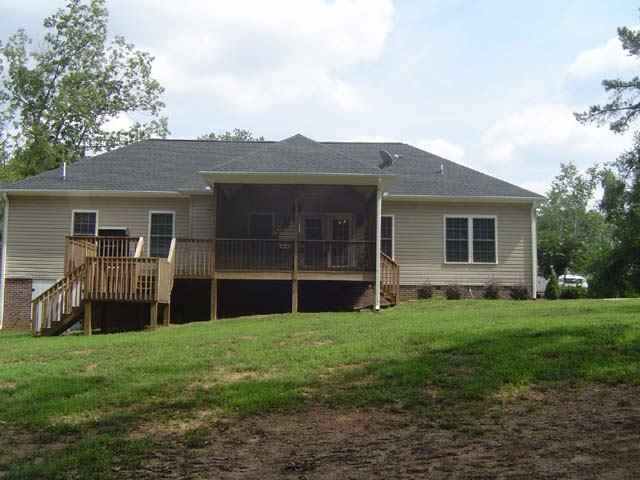 514 Lakeside Drive Anderson, SC 29621 - Photo 14 of 17 Gallery Image 14
