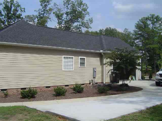 514 Lakeside Drive Anderson, SC 29621 - Photo 16 of 17 Gallery Image 16