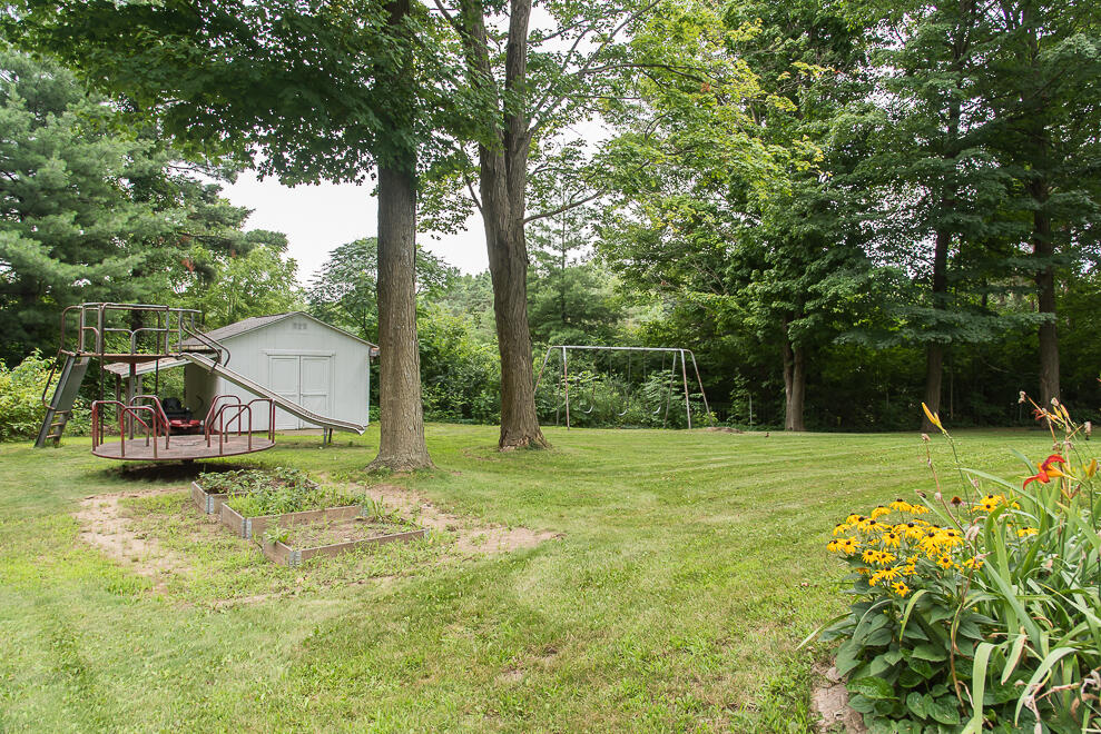 2305 Barney Road Kalamazoo, MI 49004 - Photo 11 of 43 DSC_3515