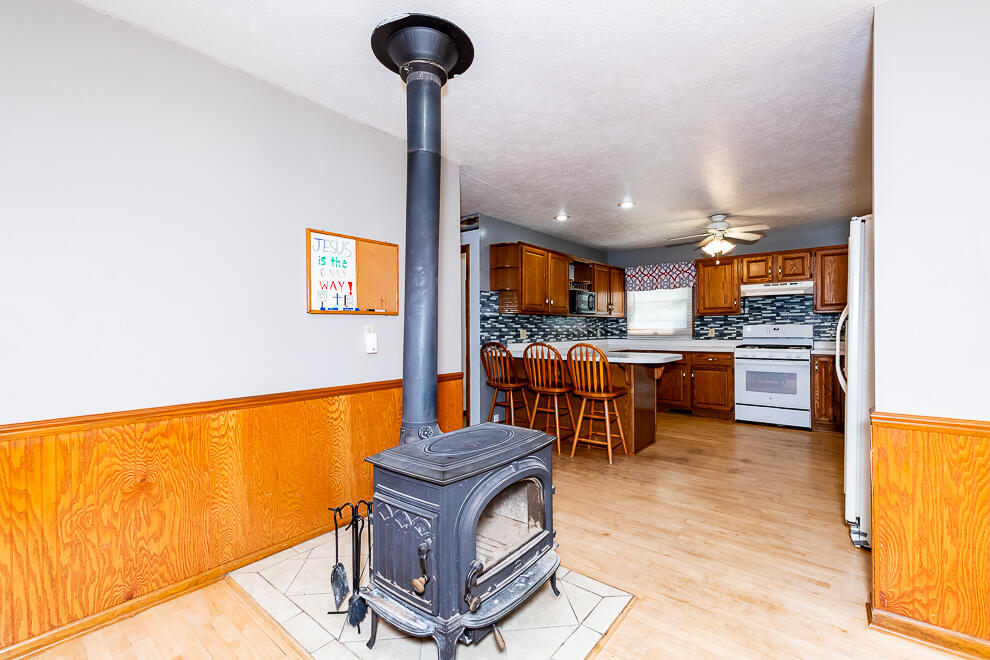 2305 Barney Road Kalamazoo, MI 49004 - Photo 19 of 43 RN5_2119