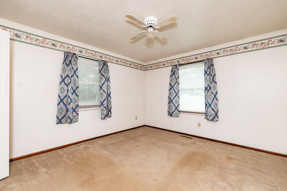 2305 Barney Road Kalamazoo, MI 49004 - Photo 32 of 43 RN5_2132