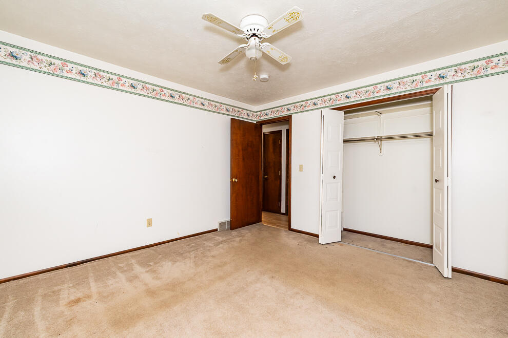 2305 Barney Road Kalamazoo, MI 49004 - Photo 33 of 43 RN5_2133