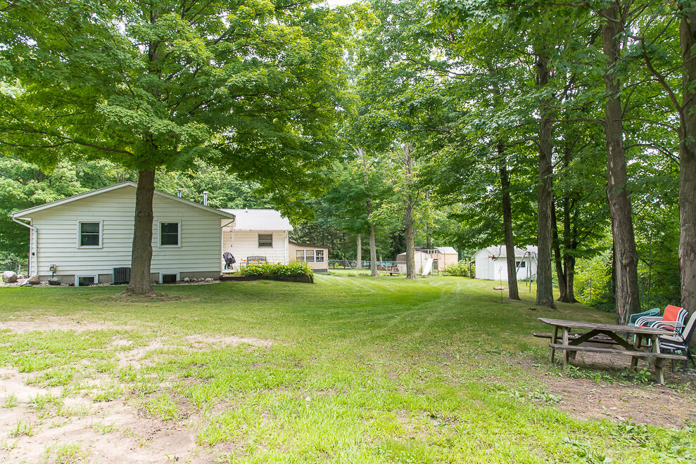 2305 Barney Road Kalamazoo, MI 49004 - Photo 4 of 43 DSC_3510c