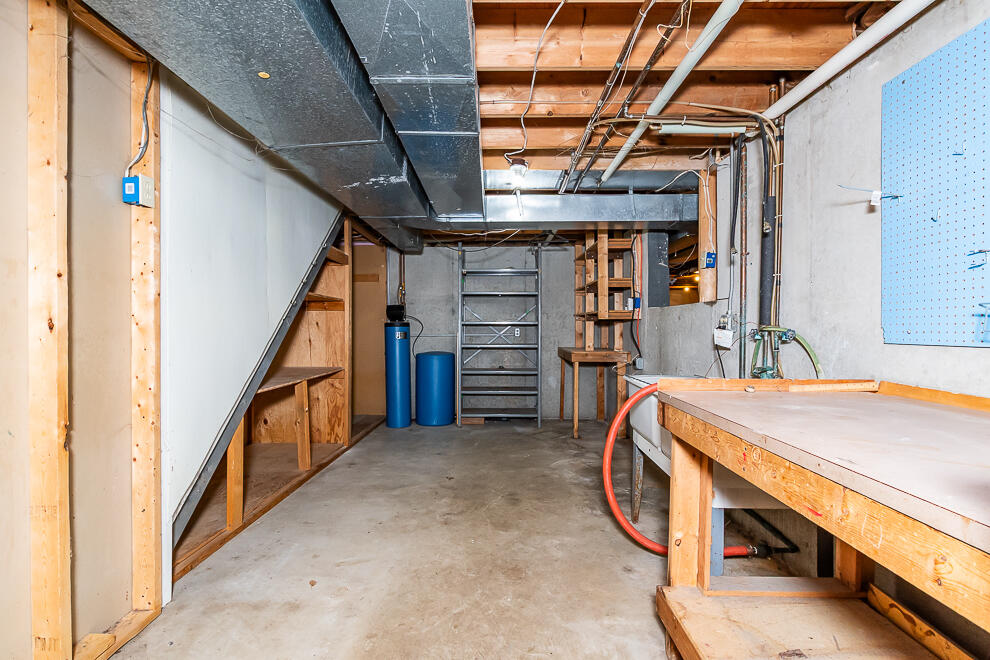 2305 Barney Road Kalamazoo, MI 49004 - Photo 41 of 43 RN5_2142