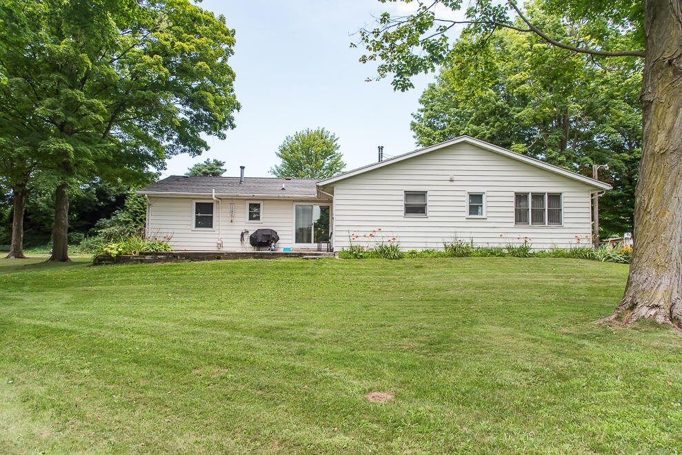 2305 Barney Road Kalamazoo, MI 49004 - Photo 7 of 43 DSC_3511 (1)