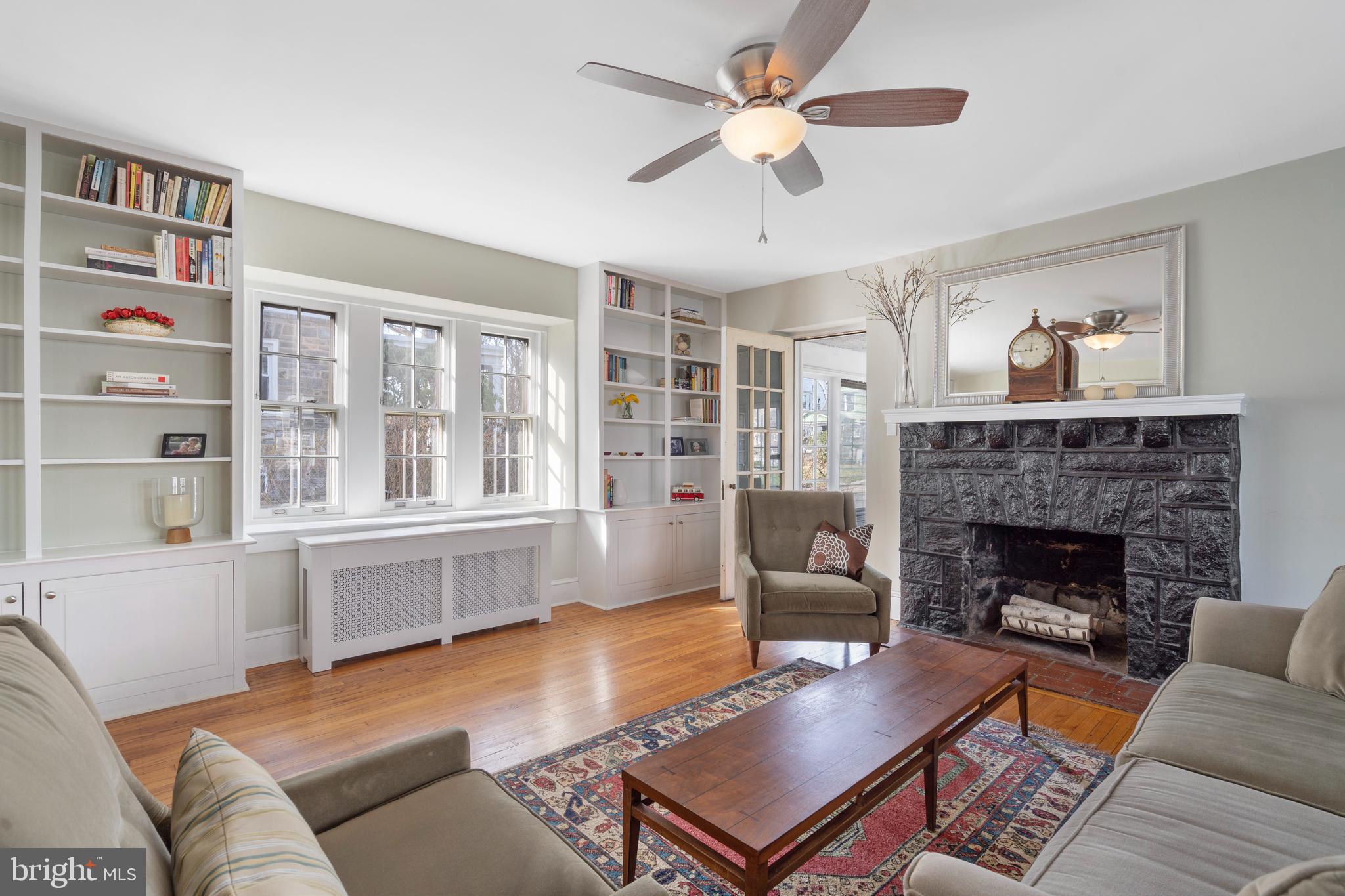 323 Pembroke Road Bala Cynwyd, PA 19004 - Photo 12 of 51 Living Room