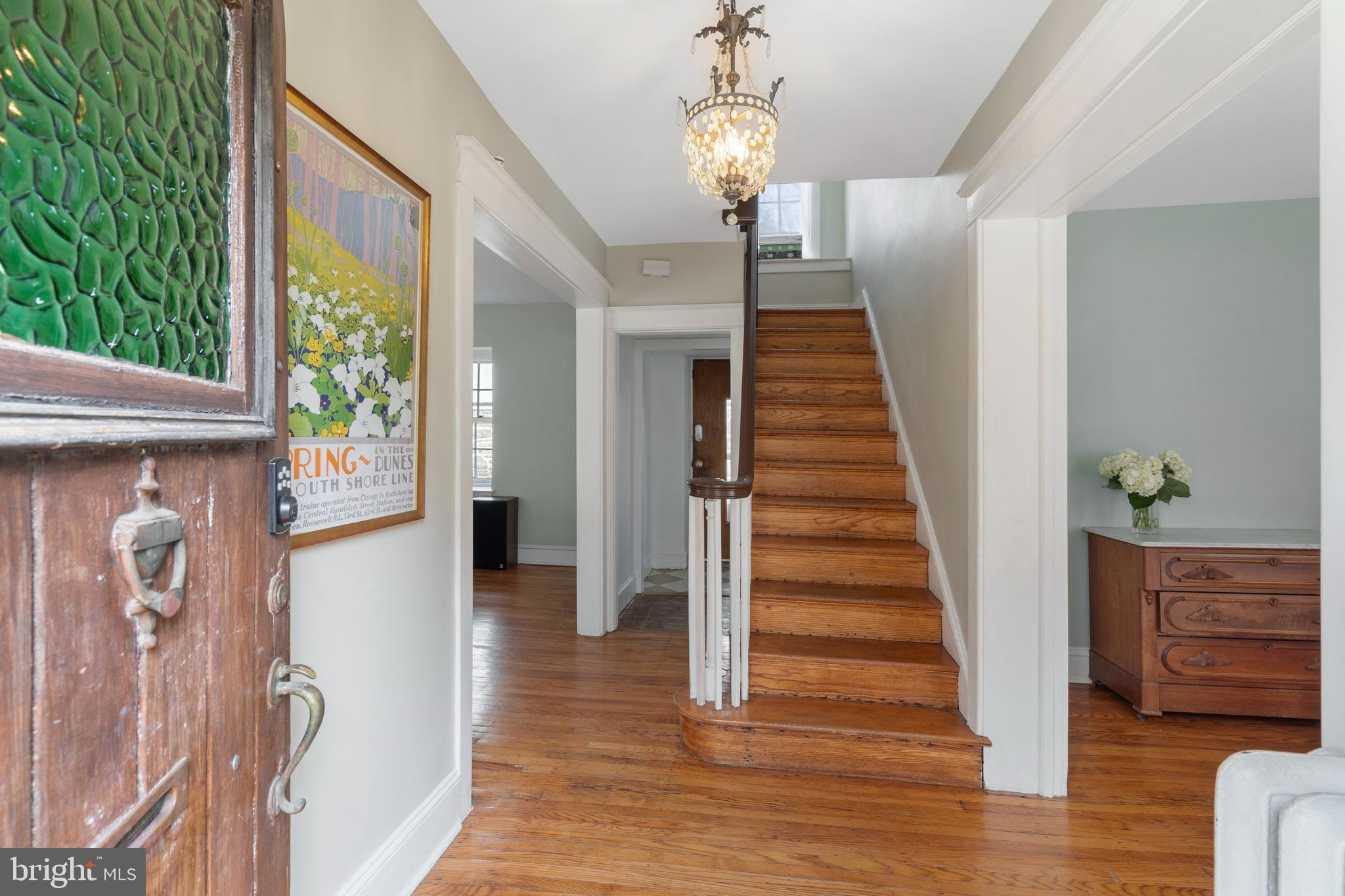 323 Pembroke Road Bala Cynwyd, PA 19004 - Photo 8 of 51 Center hall entryway