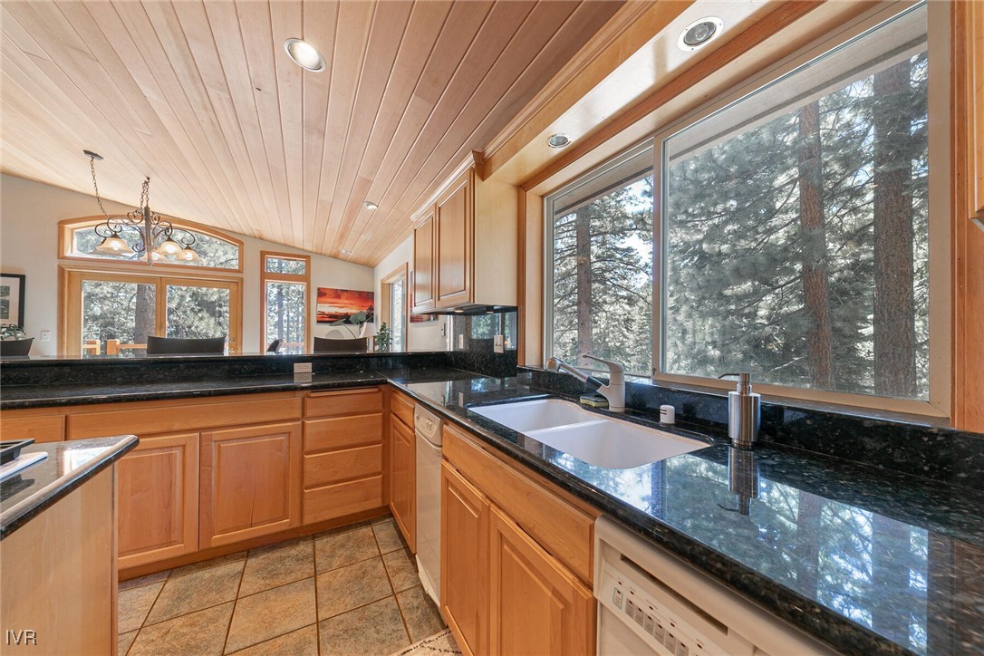 967 Jennifer Street Incline Village, NV 89451 - Photo 22 of 40