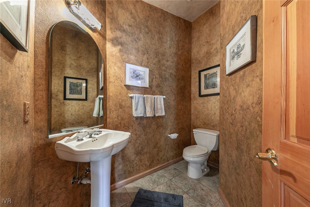 967 Jennifer Street Incline Village, NV 89451 - Photo 25 of 40 Upper Level Half Bath
