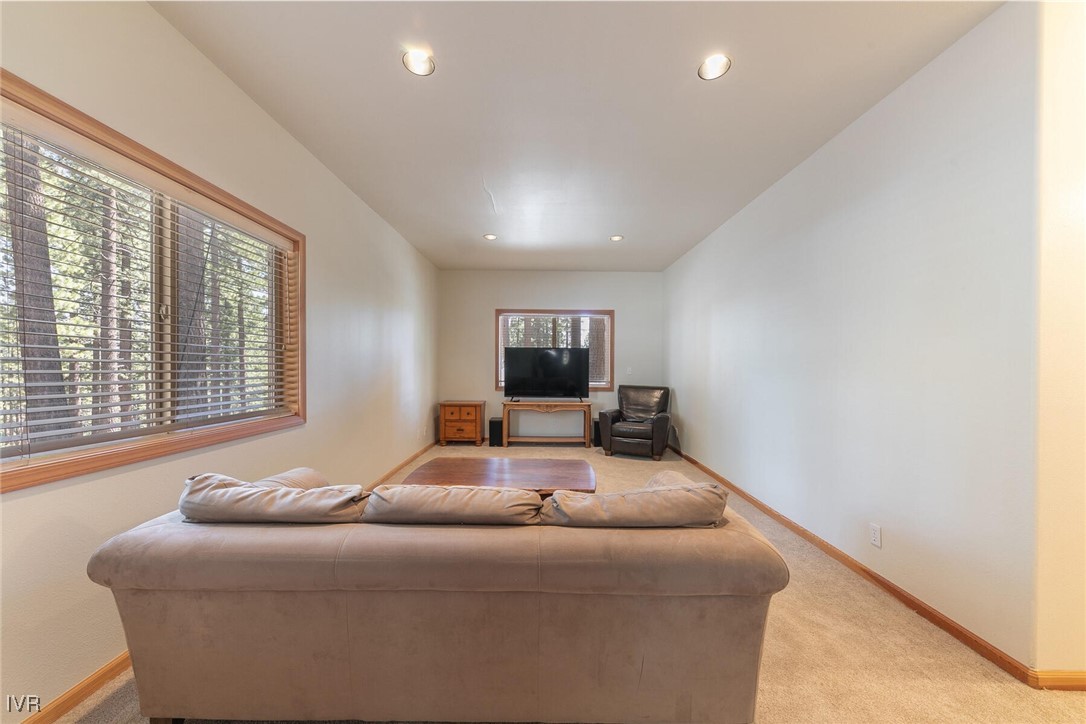 967 Jennifer Street Incline Village, NV 89451 - Photo 27 of 40
Den