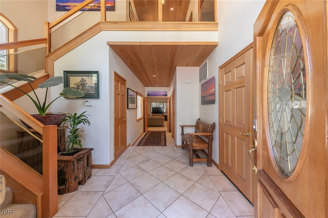 967 Jennifer Street Incline Village, NV 89451 - Photo 10 of 40 Entry Foyer