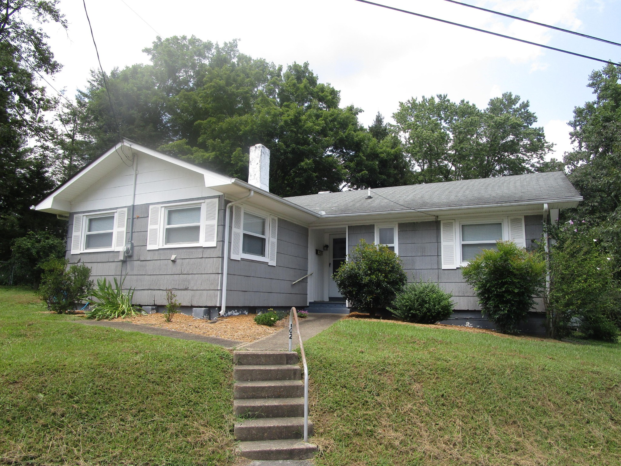 102 Darwin Lane Oak Ridge, TN 37830 - Photo 17 of 19 a view of a house with backyard and garden