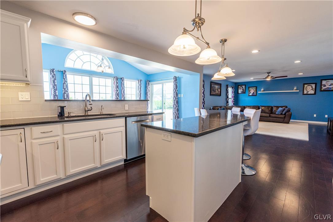 3105 Fox Hill Road Easton, PA 18045 - Photo 12 of 44 Gallery Image 12