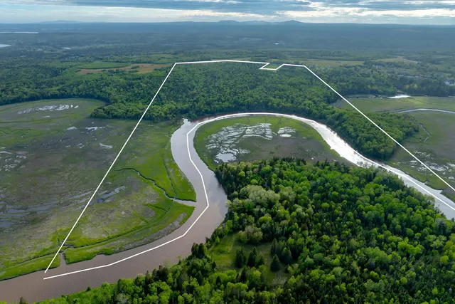 $350,000 | 126 Point Street, Columbia Falls, ME 04623