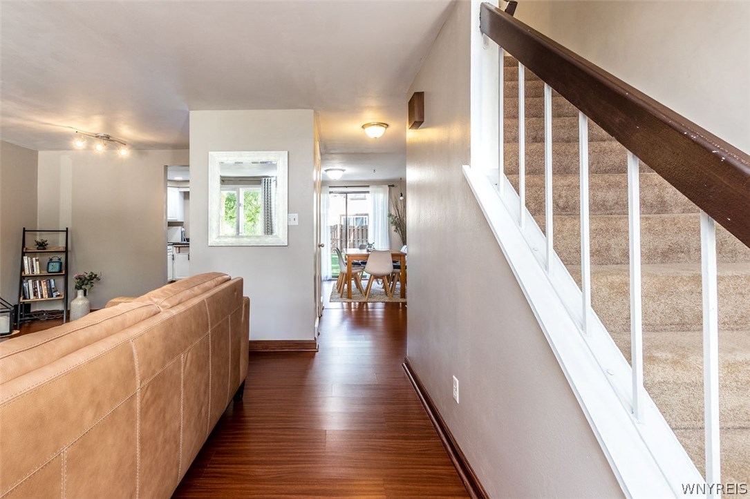 351 Charlesgate Circle Amherst, NY 14051 - Photo 2 of 40