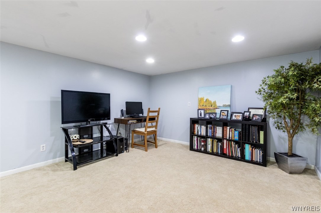 351 Charlesgate Circle Amherst, NY 14051 - Photo 35 of 40