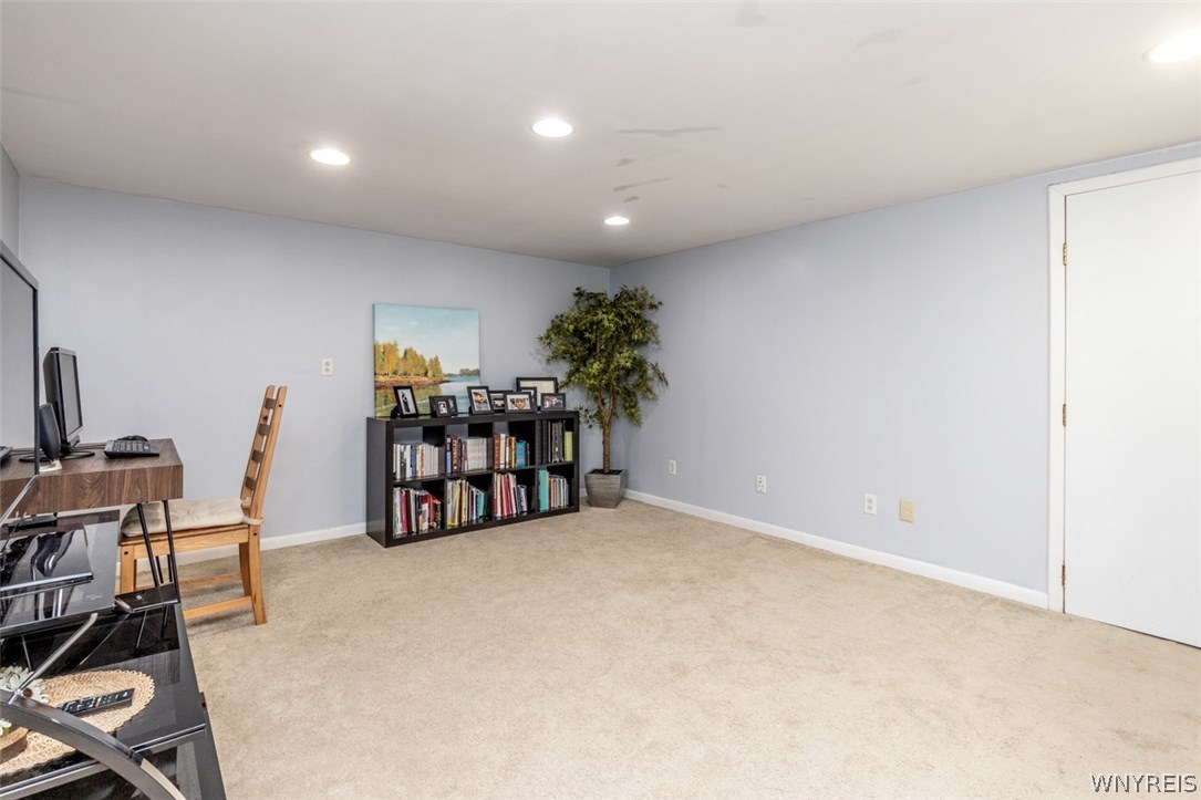 351 Charlesgate Circle Amherst, NY 14051 - Photo 36 of 40