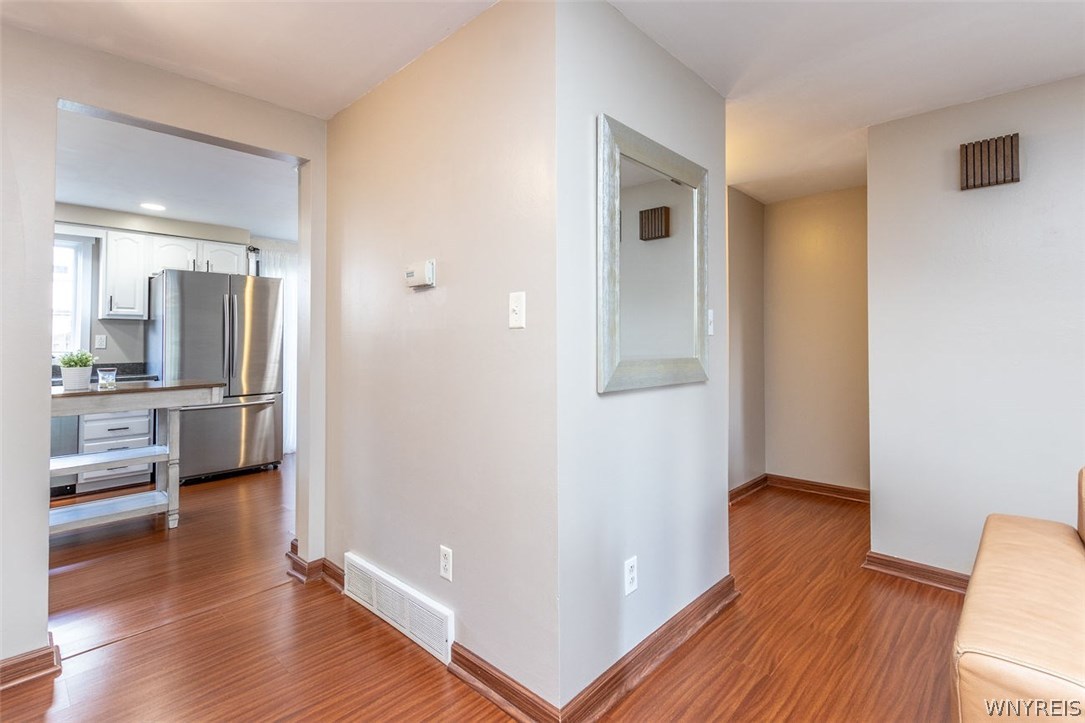 351 Charlesgate Circle Amherst, NY 14051 - Photo 9 of 40