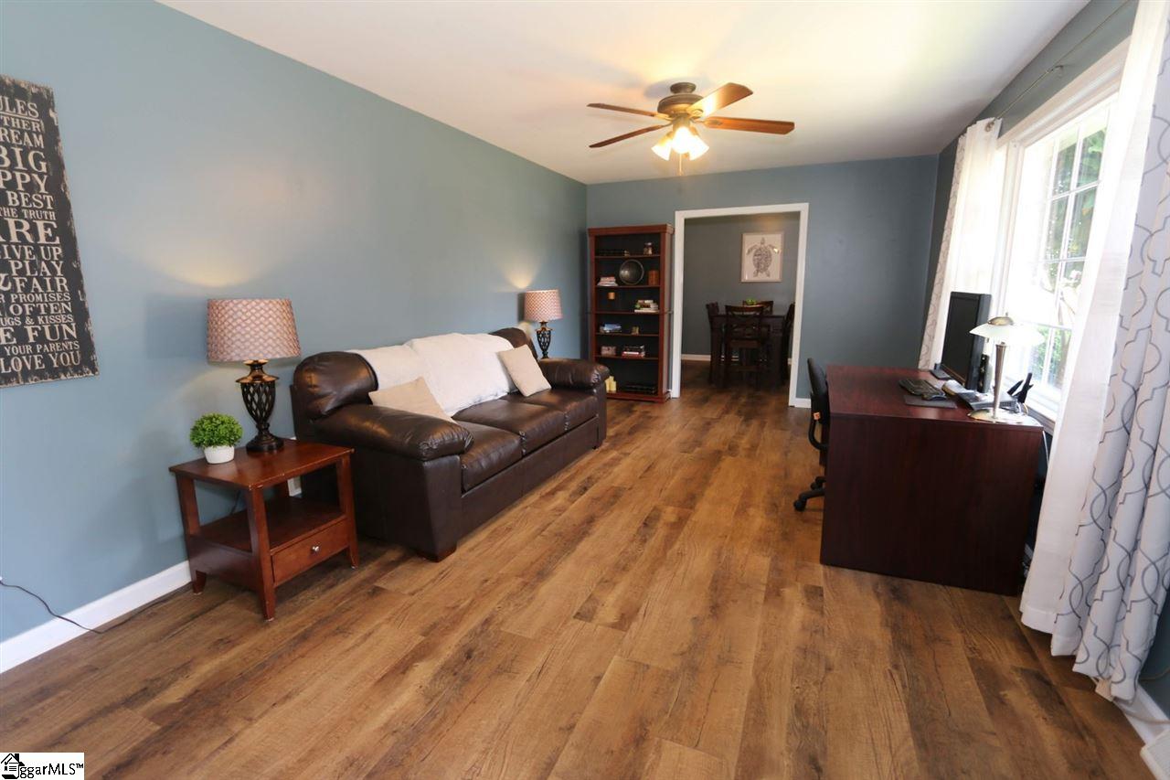 210 Ashmore Bridge Road Mauldin, SC 29662 - Photo 3 of 24 Gallery Image 3