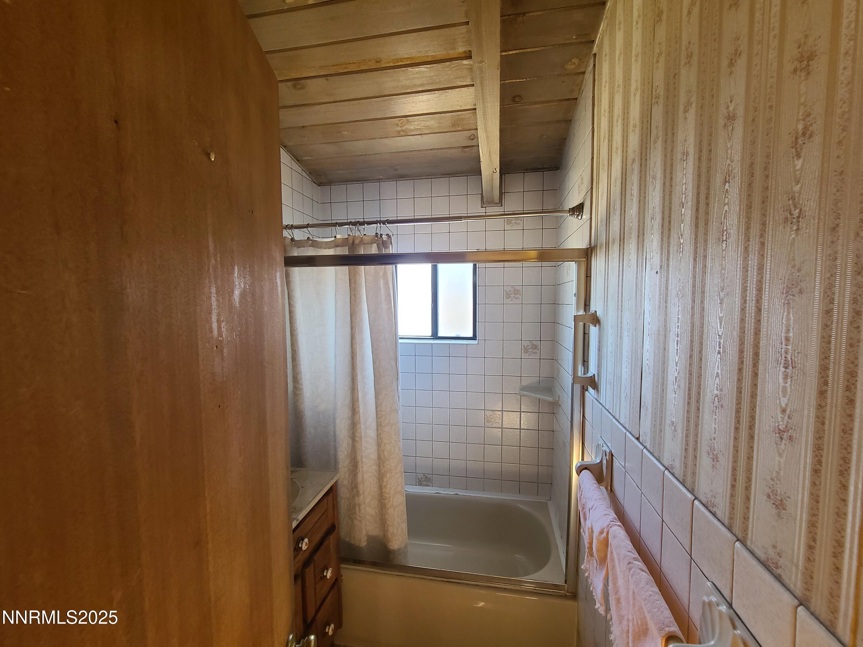 720 Stoker Avenue Reno, NV 89503 - Photo 17 of 22 bathroom 2
