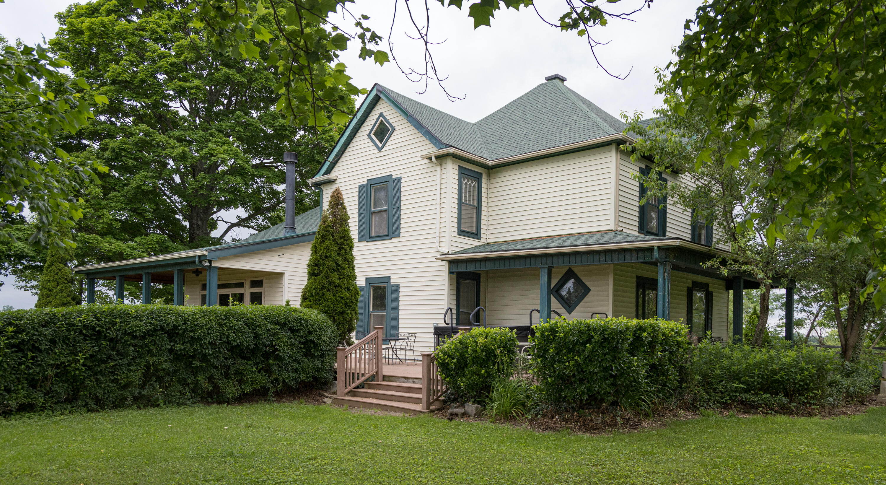 1013-1027 Hill Road Paris, KY 40361 - Photo 11 of 57 24_0524_Hill Rd_mw-18