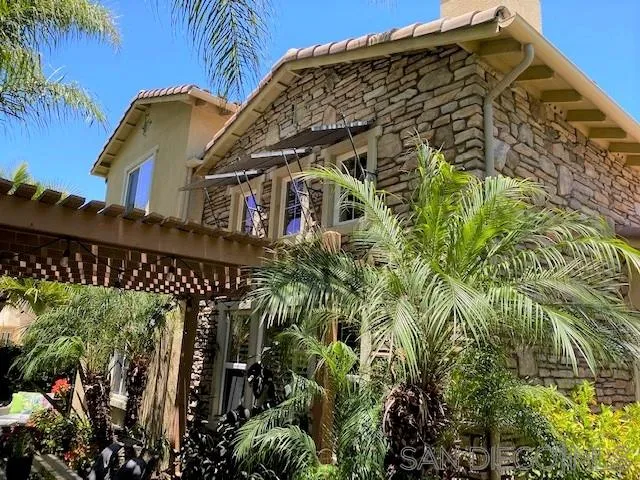 6991 Goldstone Road Carlsbad, CA 92009 - Photo 21 of 25 a view of a large building