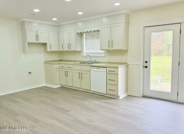 $159,000 | 314 Owen Drive, Grenada, MS 38901