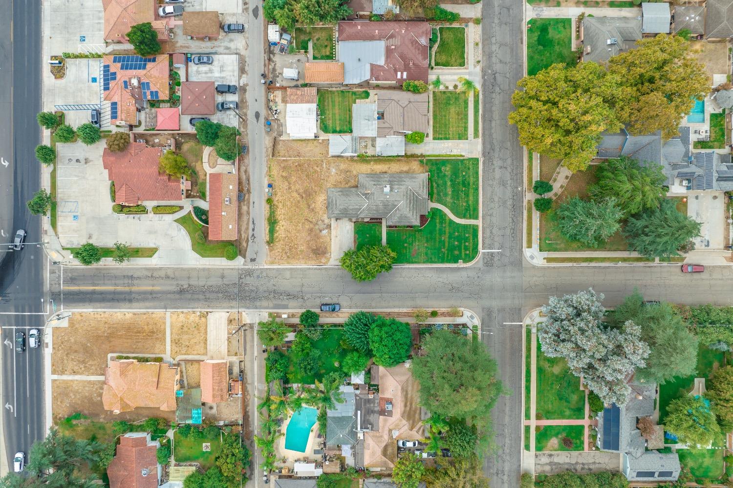 1600 West 5th Street Madera, CA 93637 - Photo 45 of 46 an aerial view of multiple house