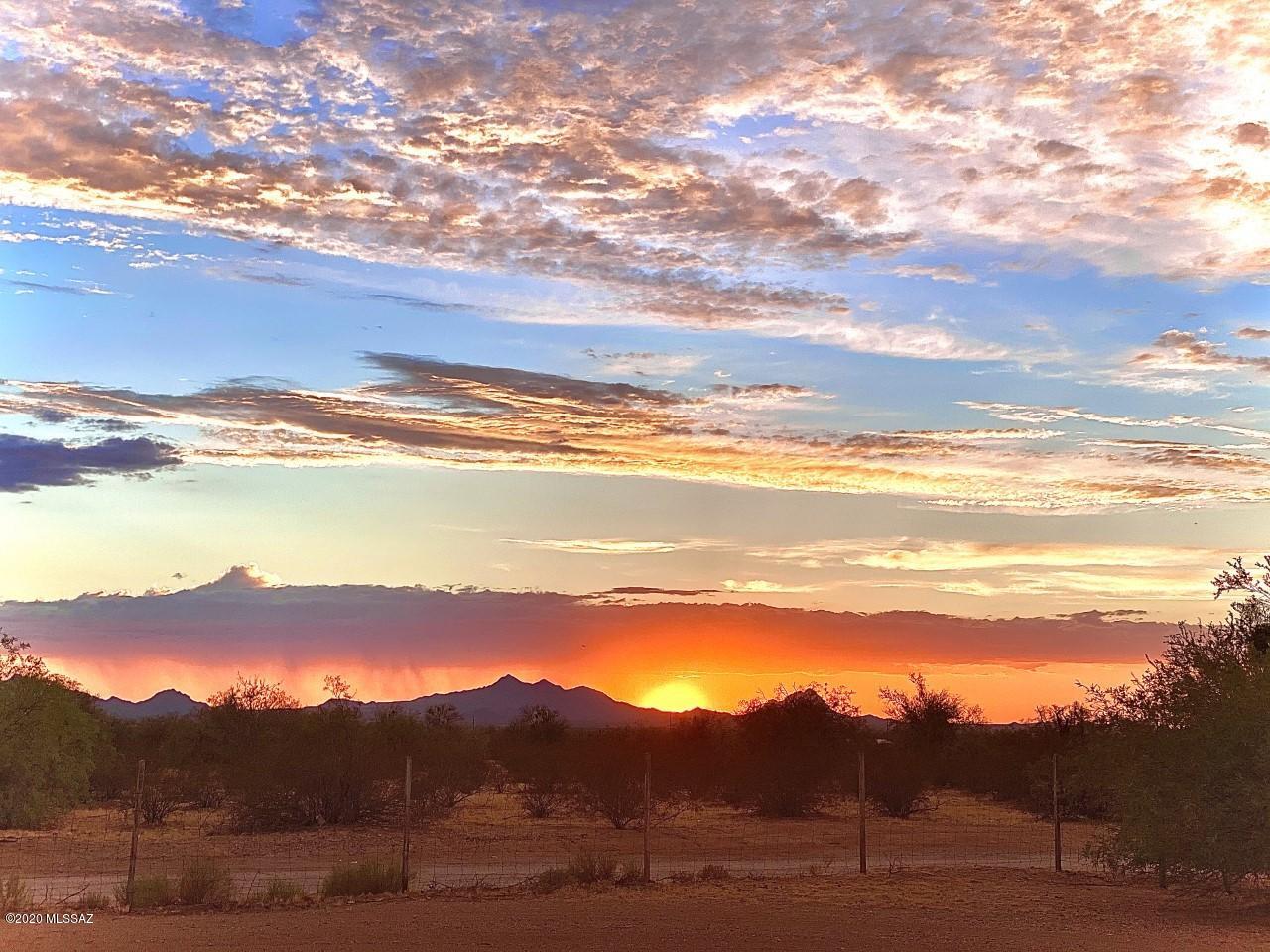 6596 North Sanders Road Tucson, AZ 85743 - Photo 1 of 23 Gallery Image 1