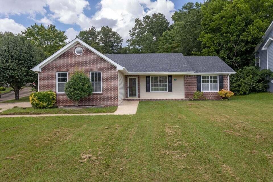 2321 Standifer Gap Road Chattanooga, TN 37421 - Photo 1 of 37 1