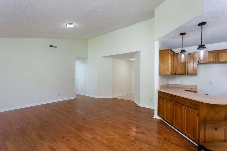 2321 Standifer Gap Road Chattanooga, TN 37421 - Photo 11 of 37 11