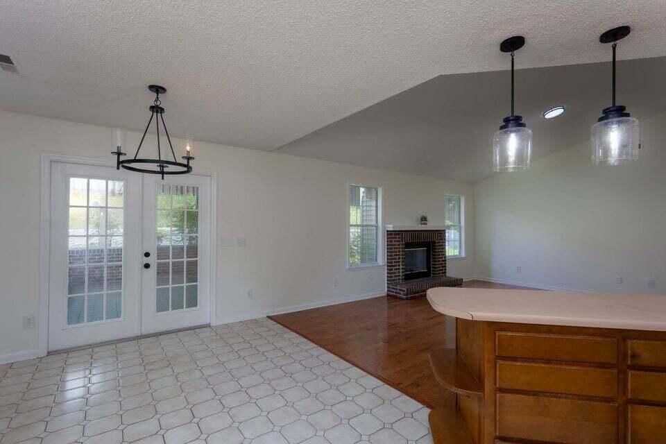 2321 Standifer Gap Road Chattanooga, TN 37421 - Photo 6 of 37 6