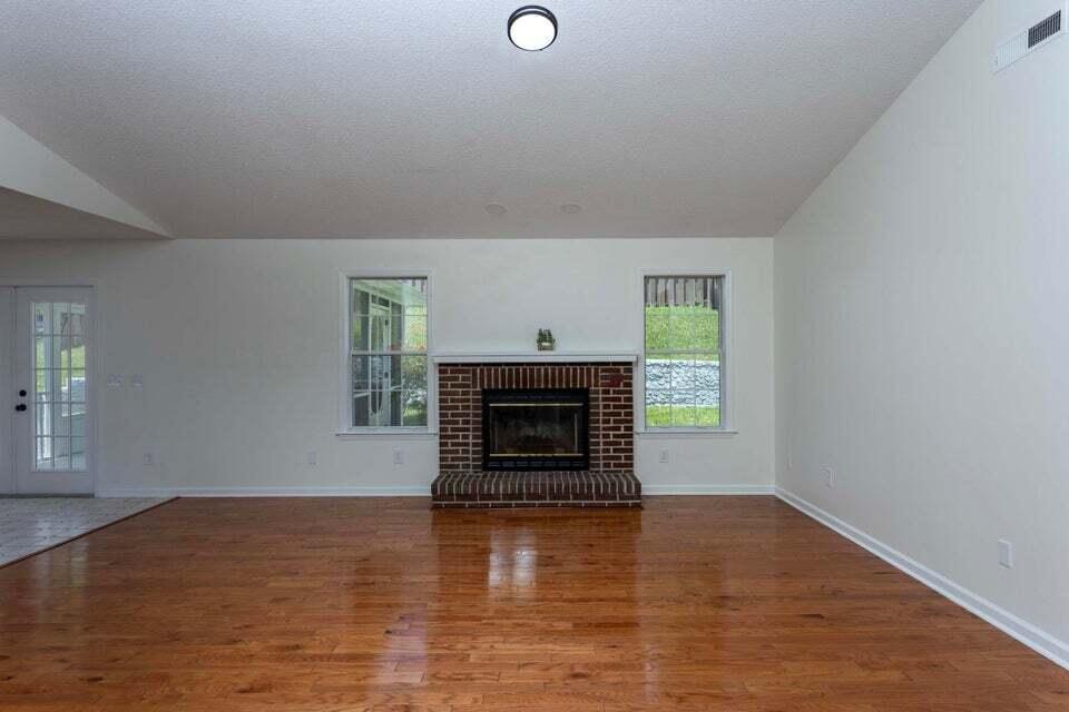 2321 Standifer Gap Road Chattanooga, TN 37421 - Photo 9 of 37 9