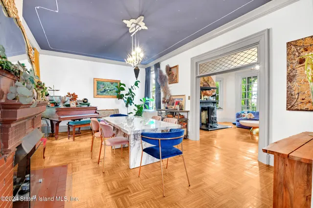 $1,200,000 | Undisclosed Address | Silver Lake