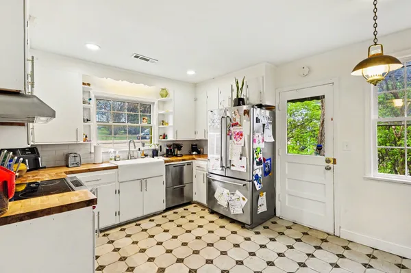$570,000 | 2703 Meadow Rose Drive, Nashville, TN 37206