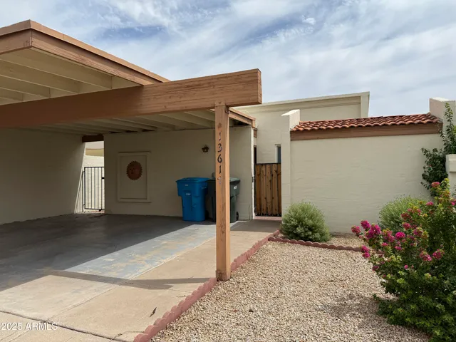$1,895 | 13617 North 24th Avenue, Phoenix, AZ 85029