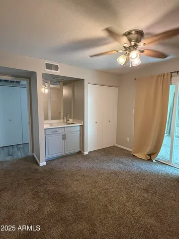 $1,895 | 13617 North 24th Avenue, Phoenix, AZ 85029
