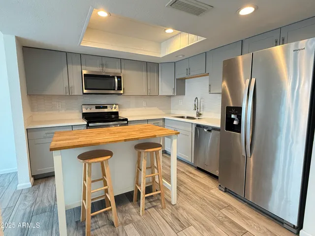 $1,895 | 13617 North 24th Avenue, Phoenix, AZ 85029