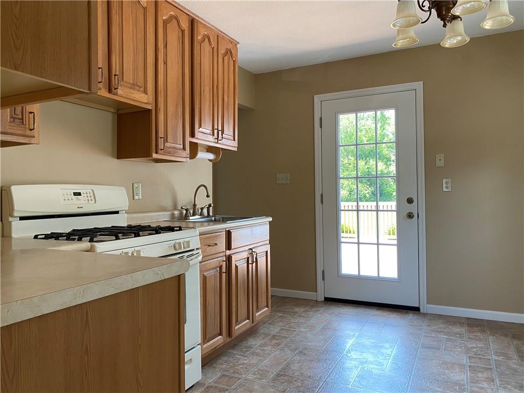 1841 Eastbrook Road New Castle, PA 16101 - Photo 2 of 11
