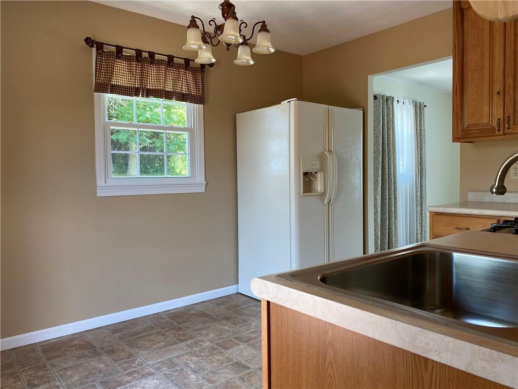 1841 Eastbrook Road New Castle, PA 16101 - Photo 3 of 11