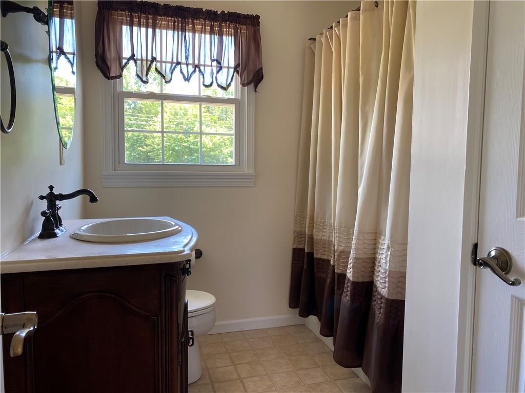 1841 Eastbrook Road New Castle, PA 16101 - Photo 5 of 11