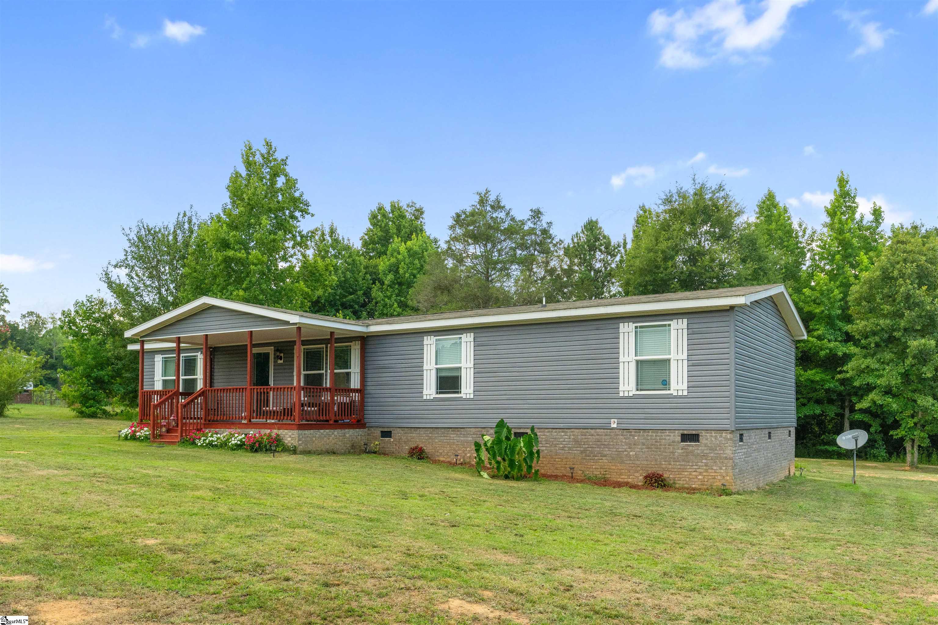 420 Pine Hills Road Woodruff, SC 29388 - Photo 3 of 30