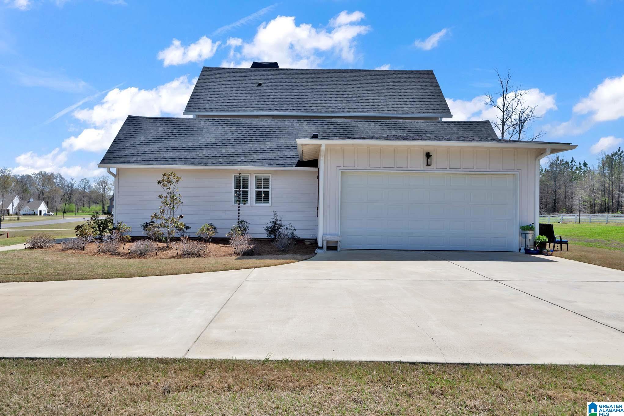 65 Stonewood Lane Springville, AL 35146 - Photo 2 of 33